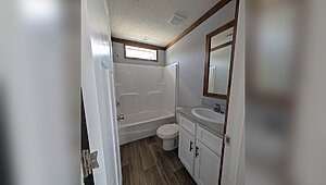 Lifestyle / The Raven 16763A Bathroom 91855
