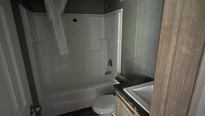 Clayton Park Model / The Lakeview Interior 87384