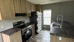 Clayton Park Model / The Lakeview Interior 87378