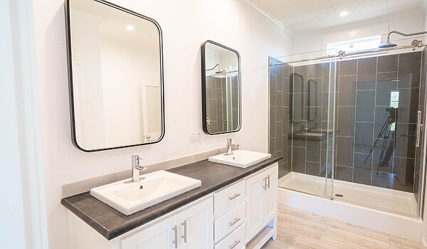 SOLD / Ironclad 2856-08 Bathroom 72536