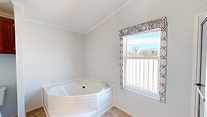 Solitaire Singlewide / SW-HD-284 Bathroom 63584