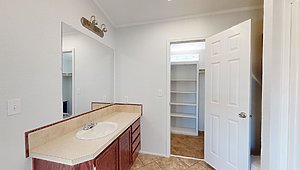 Solitaire Singlewide / SW-HD-284 Bathroom 63585