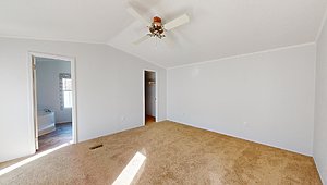 Solitaire Singlewide / SW-HD-284 Bedroom 63580
