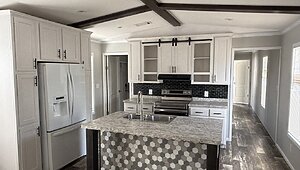 Pre-Owned / Champion #135 Kitchen 91885