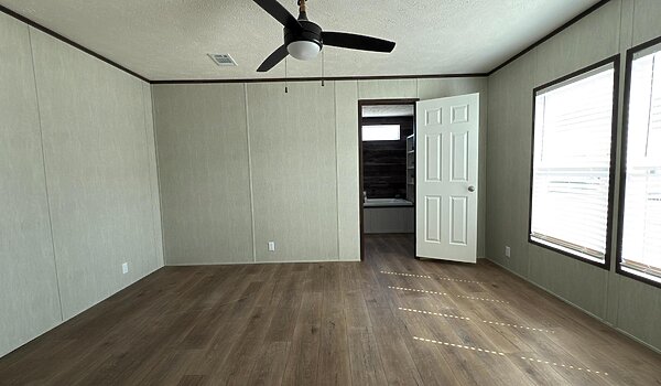 Vision / The Lakeside Interior 85176