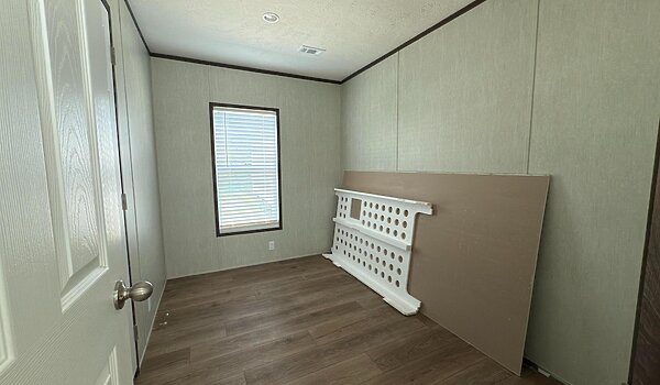 Vision / The Lakeside Interior 85178