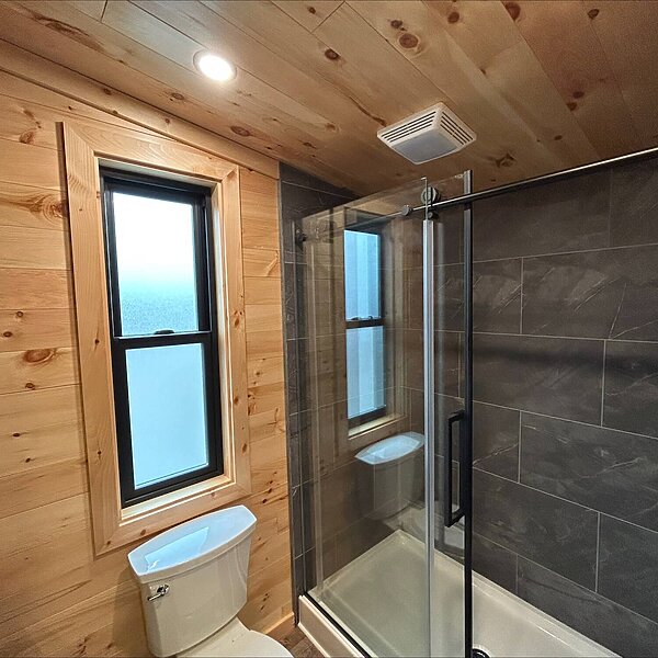 7-Series / Non-Loft 7-108 Interior 87934