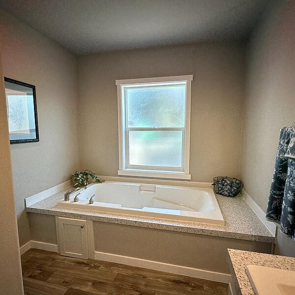 Evergreen / EV28583E Bathroom 91946
