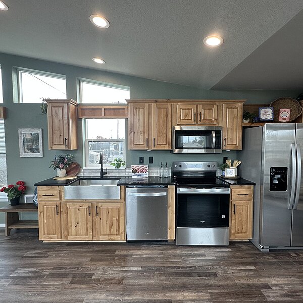 American Freedom Series / Cabana 15522C Kitchen 92021