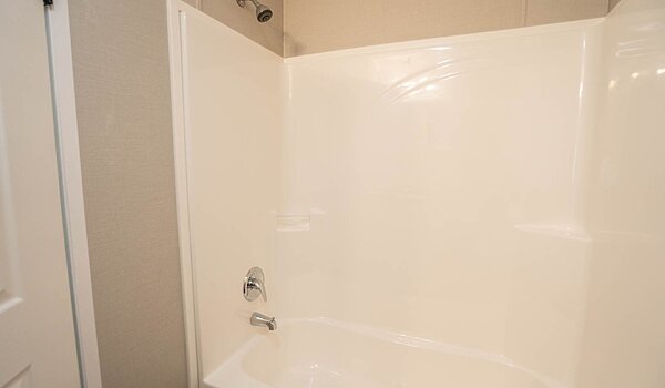 Aspire Series / 1668H32085 Bathroom 74462