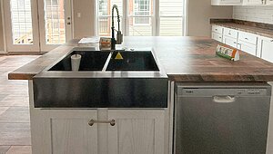 KB 32' Platinum Doubles / KB-3244 Kitchen 82310