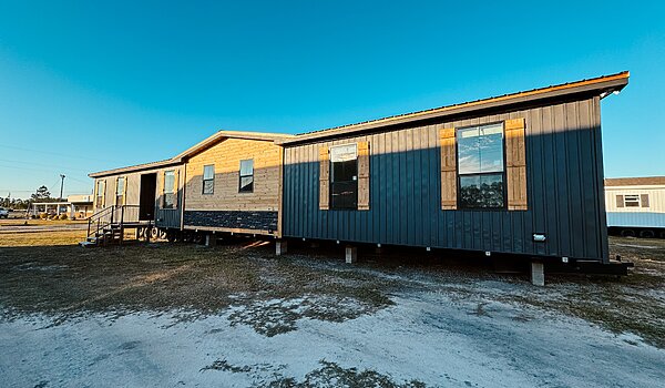 Prefab Series / The Lost Creek 1026-84-4-47 No Category 79076