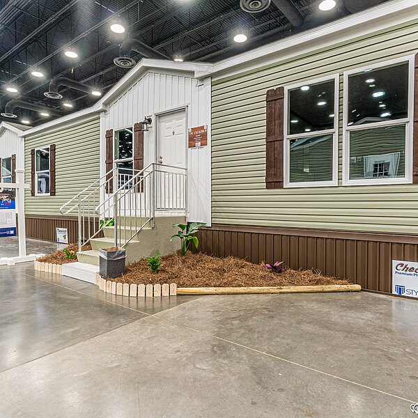 Edge / Excalibur 32644X Exterior 84918