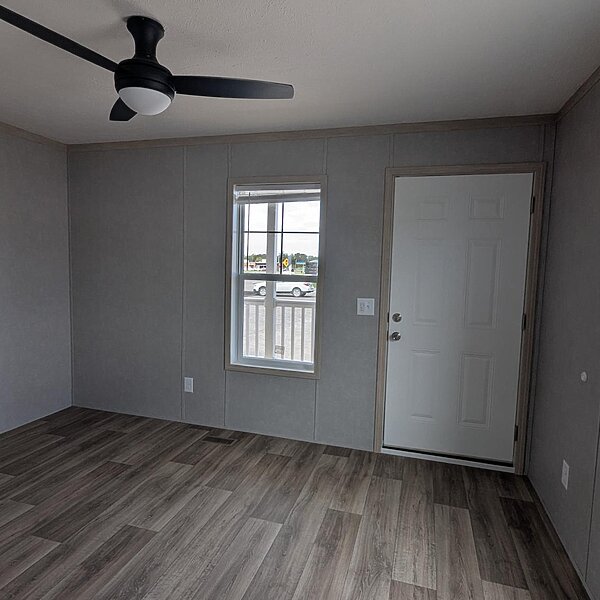 Berkshire / 14562P Interior 83636