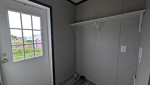 Economy / 16763Z Interior 83656