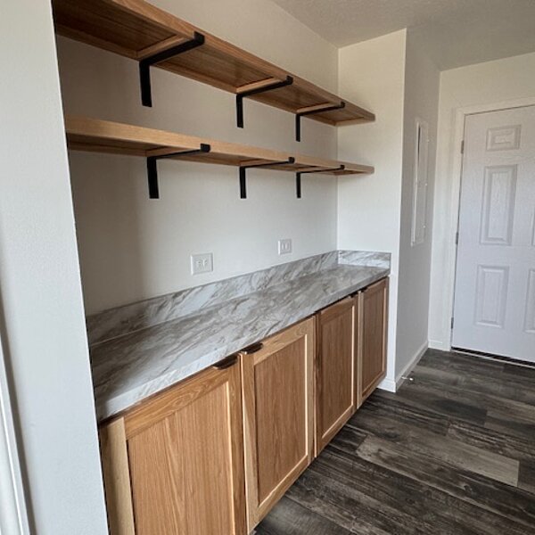 Landmark Singlewide / LM16763B (1L1028-V) Interior 84765