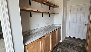 Landmark Singlewide / LM16763B (1L1028-V) Interior 84765