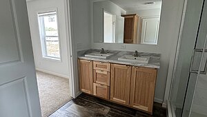 Landmark Singlewide / LM16763B (1L1028-V) Interior 84762