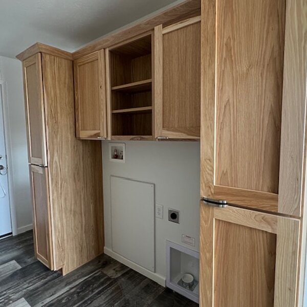 Landmark Singlewide / LM16763B (1L1028-V) Interior 84764