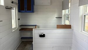 Tiny Home / The Decathlon Interior 90760