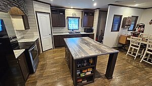 Pre-Owned / 2019 Champion Innovation Kitchen 91532