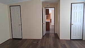 Lot #204 / Lot #204 Rent - $900 / Security Depsoit - $900 Interior 83403