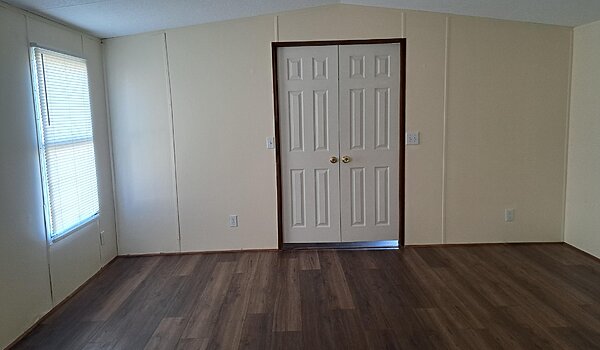 Lot #204 / Lot #204 Rent - $900 / Security Depsoit - $900 Interior 83405