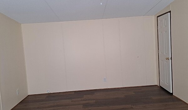 Lot #204 / Lot #204 Rent - $900 / Security Depsoit - $900 Interior 83407