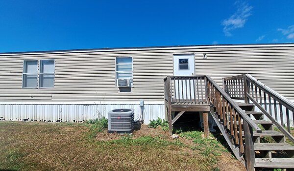 Lot #204 / Lot #204 Rent - $900 / Security Depsoit - $900 Exterior 83394