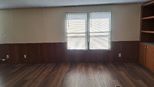 Lot #204 / Lot #204 Rent - $900 / Security Depsoit - $900 Interior 83398