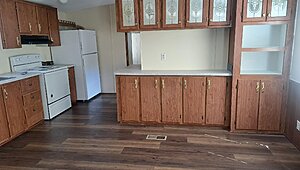 Lot #204 / Lot #204 Rent - $900 / Security Depsoit - $900 Interior 83400