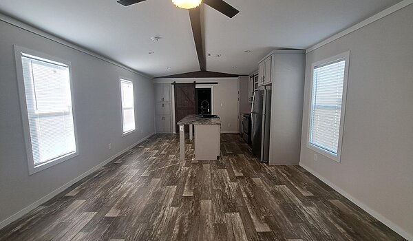 Lot #117 / Lot #117 Rent - $1,000 / Security Deposit - $1,000 Interior 83578