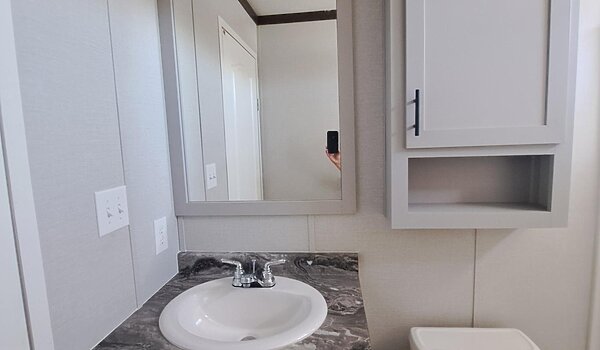 Lot #117 / Lot #117 Rent - $1,000 / Security Deposit - $1,000 Interior 83585