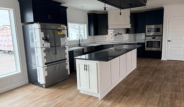 Prime / PRI3284-2010 with 9 foot sidewalls Interior 85389