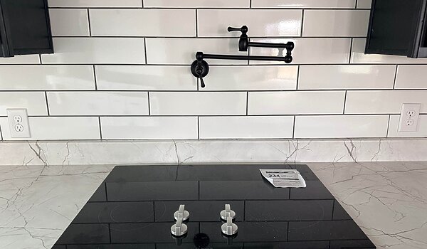 Prime / PRI3284-2010 with 9 foot sidewalls Interior 85394