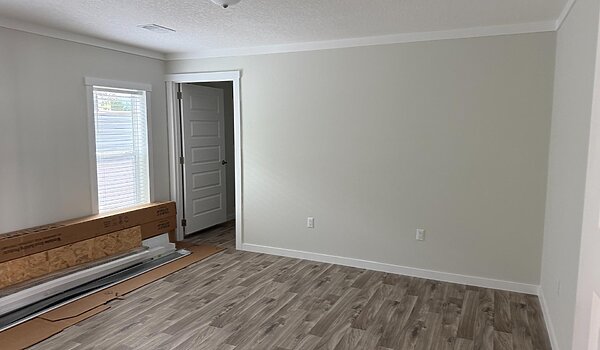 LOT MODEL BLOWOUT / The Embree PRI3256-2061 Bedroom 91617
