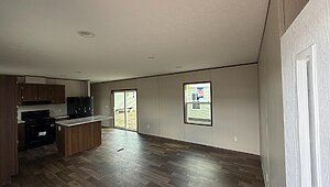 LOT MODEL BLOWOUT / Aspen TRT16763A Interior 91633