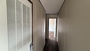LOT MODEL BLOWOUT / Aspen TRT16763A Interior 91634