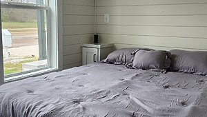 NEW CLAYTON LUXURY PARK MODEL / THE TOWNSEND Interior 85239