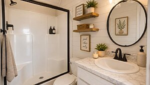 NEW CLAYTON LUXURY PARK MODEL / THE TOWNSEND #TH23057 Interior 91068