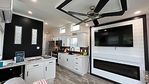 NEW GREAT OUTDOOR COTTAGES LUXURY PARK MODEL / THE 300 Interior 85248