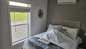 NEW GREAT OUTDOOR COTTAGES LUXURY TINY HOME / THE 7200 XL Interior 85278