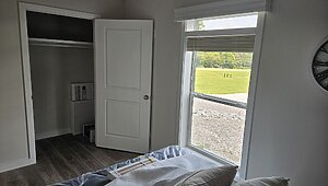 NEW GREAT OUTDOOR COTTAGES LUXURY TINY HOME / THE 7200 XL Interior 85279