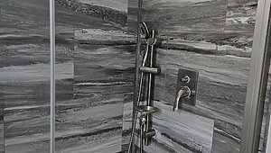 NEW GREAT OUTDOOR COTTAGES LUXURY TINY HOME / THE 7200 XL Interior 85281