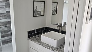 NEW GREAT OUTDOOR COTTAGES LUXURY TINY HOME / THE 7200 XL Interior 85282