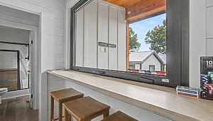 SOLD / NEW CLAYTON LUXURY PARK MODEL THE KINLOCK #TH26109 Interior 90507