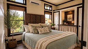 New 2026 DEER VALLEY / THE COZY CABIN XL #TH26120 Interior 91109