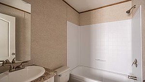 Champion Homes / KSN 120 Lot #36 Bathroom 17060