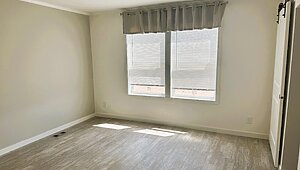 Robin Run / The Blue Jay Interior 82741