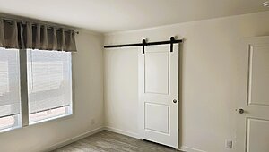 Robin Run / The Blue Jay Interior 82742